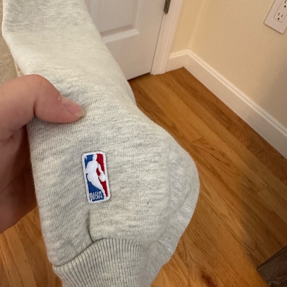 NWOT Madhappy Lakers Crewneck - Picture 5 of 6